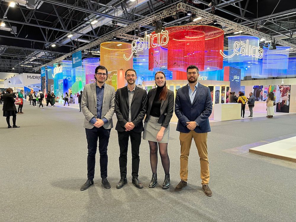 Fitur 2024